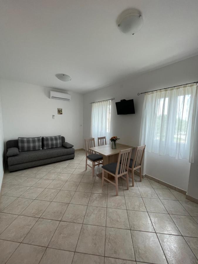 Accordi Lontani Apartment Nerezine Exterior photo